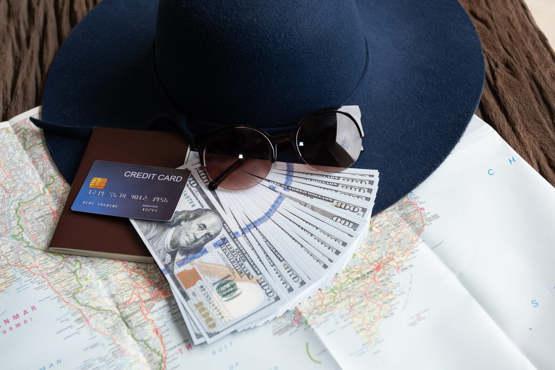 Qué saber antes de pagar la emigración a Costa Rica Señales de Advertencia y Consejos útiles - What to know before paying for emigration to Costa Rica: Warning Signs and Useful Tips - Ce să știi înainte să plătești pentru emigrare în Costa Rica: semnale de alarmă și sfaturi utile
